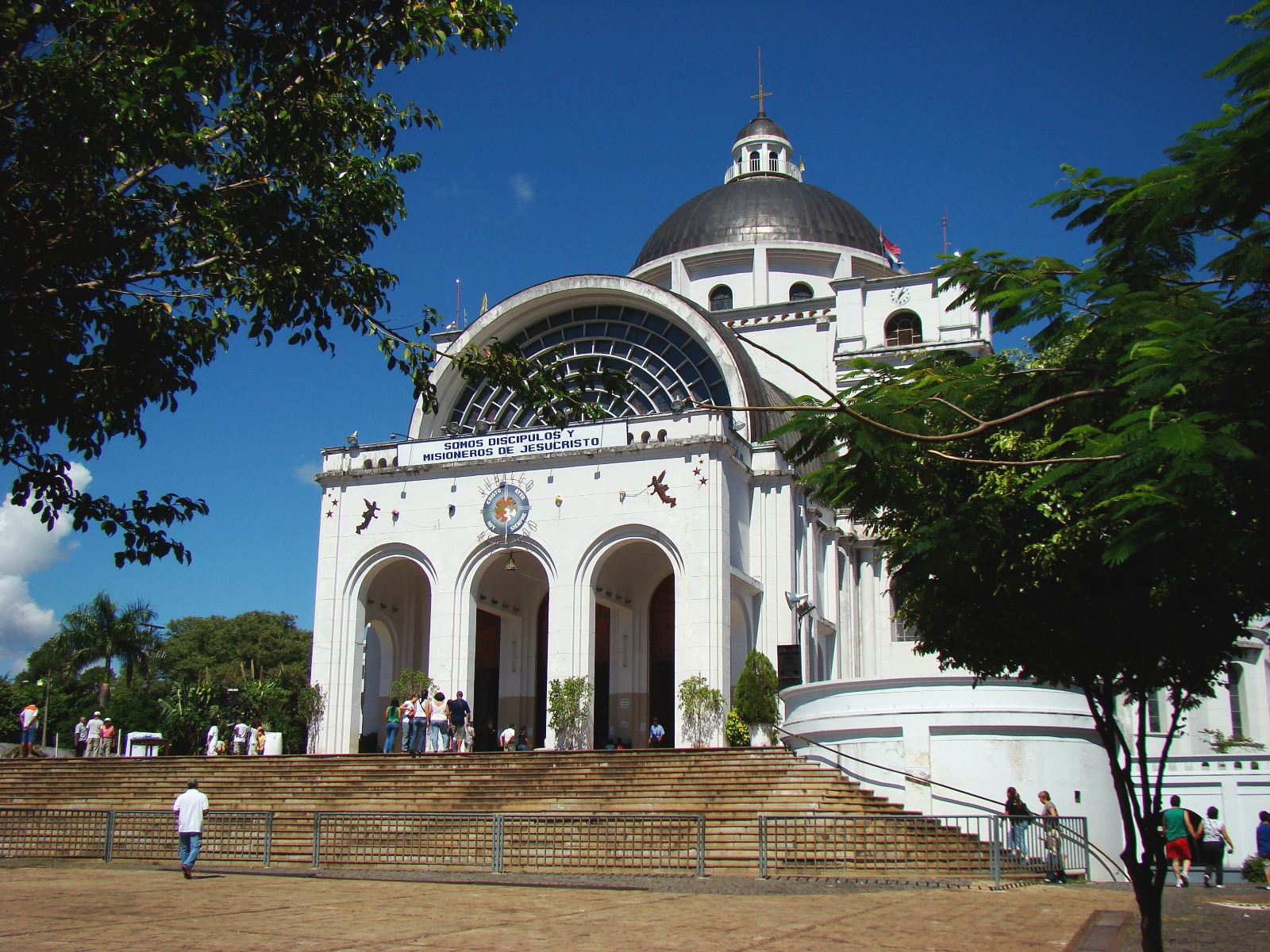 Caacupรฉ Basilica