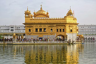 The Golden Temple's Langar: How Sikhs Feed 100,000 People Daily for Free