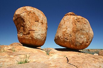 Karlu Karlu (Devils Marbles)