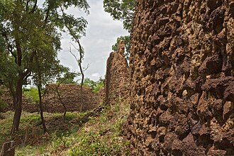 Ruins of Loropรฉni